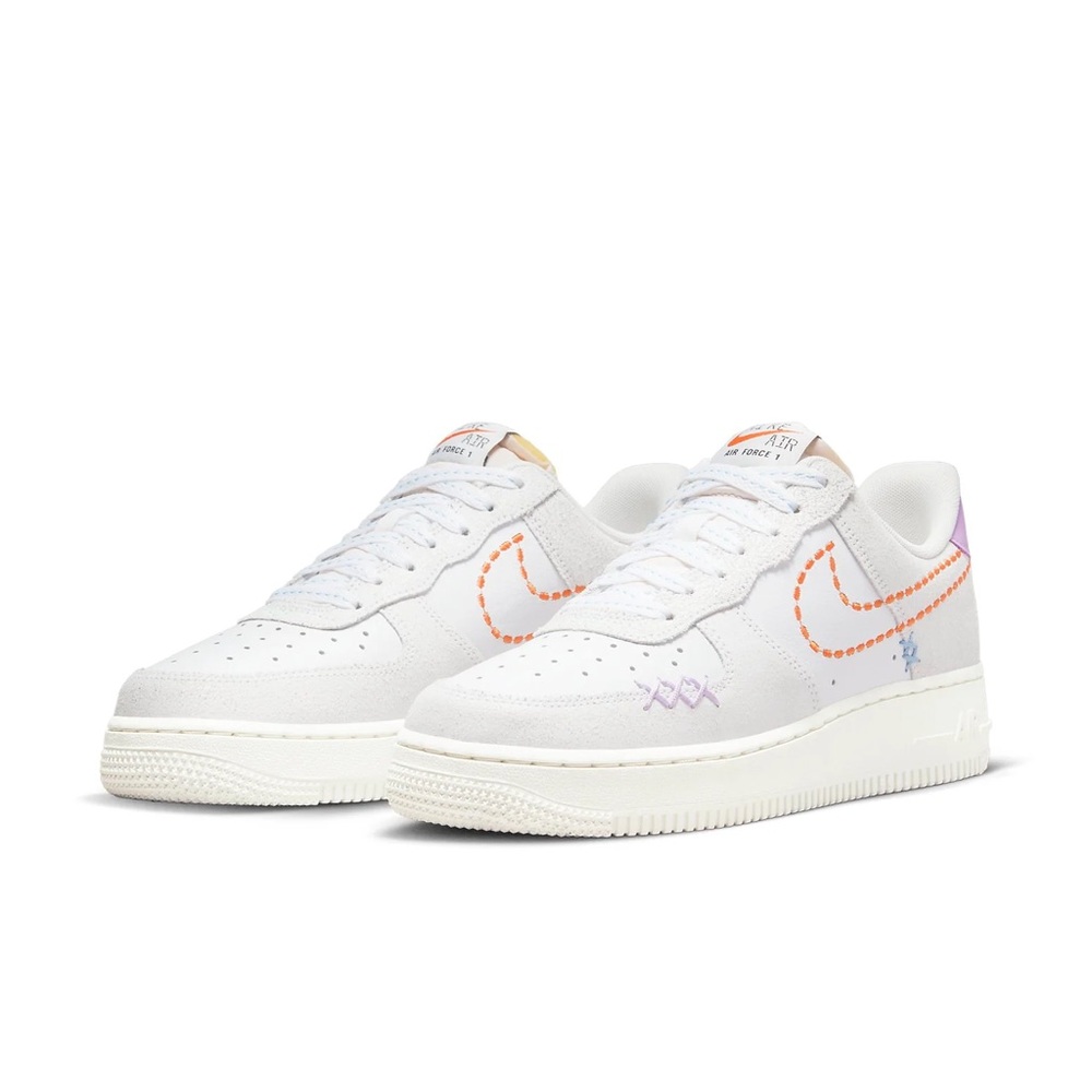 NIKE AIR FORCE 1 SIZE WOMENS 12